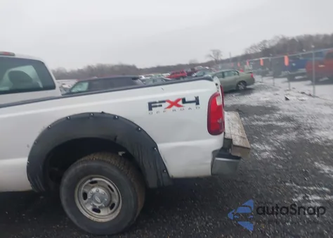 2011 Ford F-250 Xl from USA, damaged, VIN 1FTBF2B62BEA21216